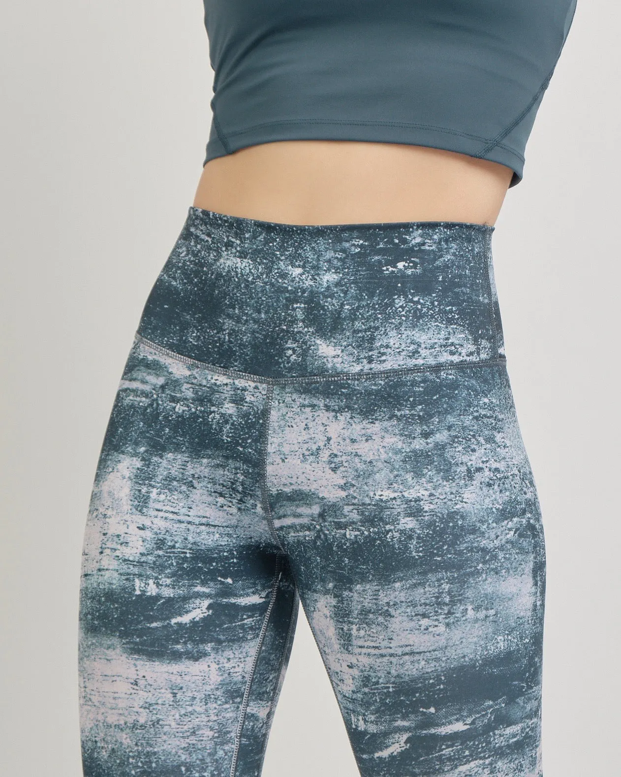 Easy Stretch 23" *Galaxy Print Leggings (only XS left)