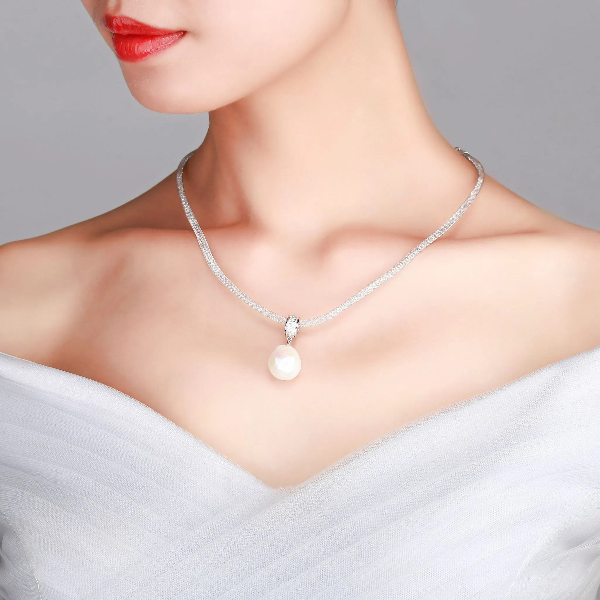 GIANT BAROQUE PEARL FORTUNE ROLL NECKLACE